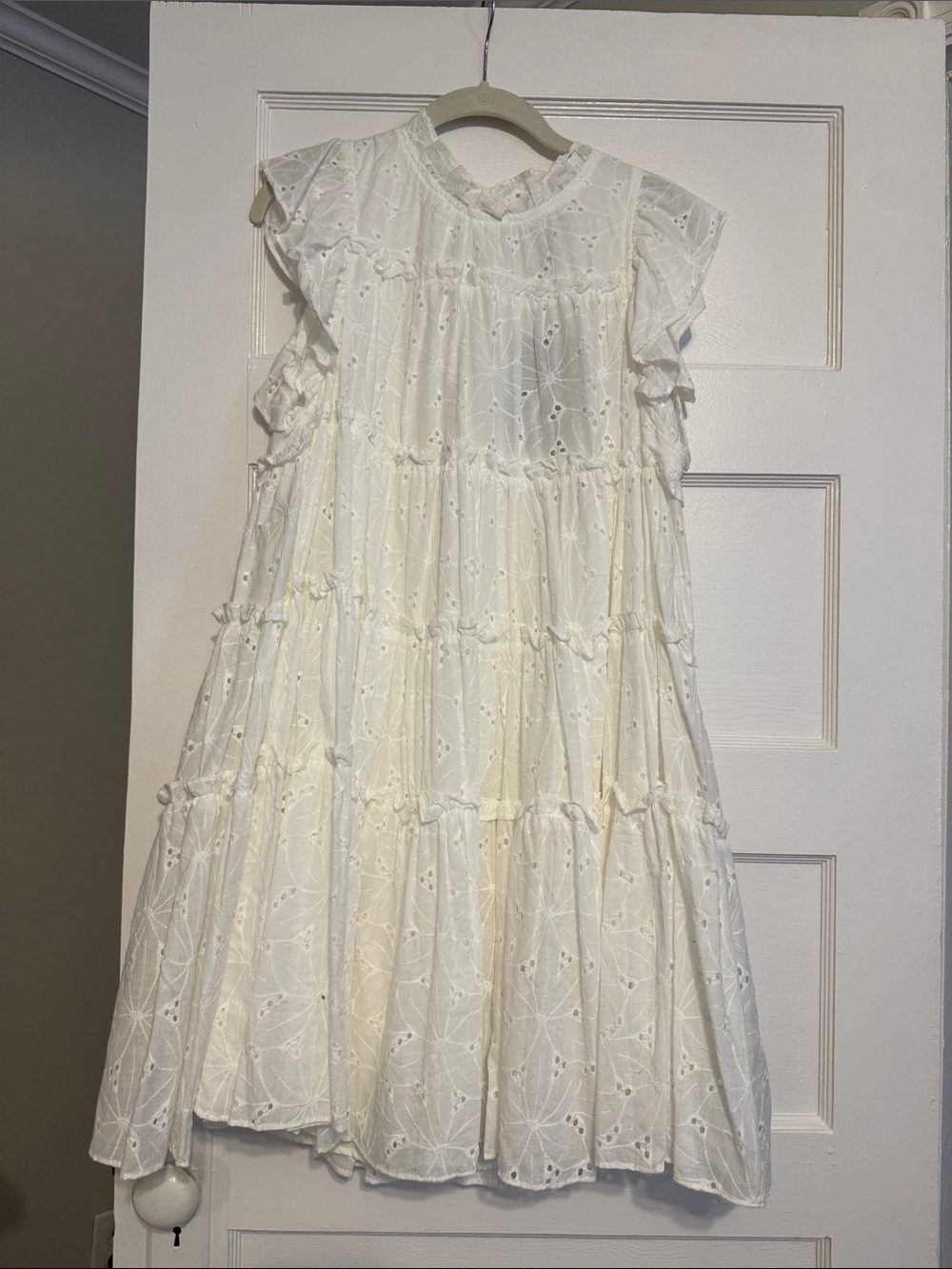 En Saison new with tags womens White Eyelet Tiered Ruffle dress